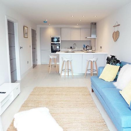 Saltwater Suites At Fistral New Quay Εξωτερικό φωτογραφία