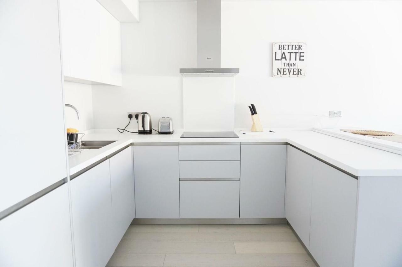 Saltwater Suites At Fistral New Quay Εξωτερικό φωτογραφία