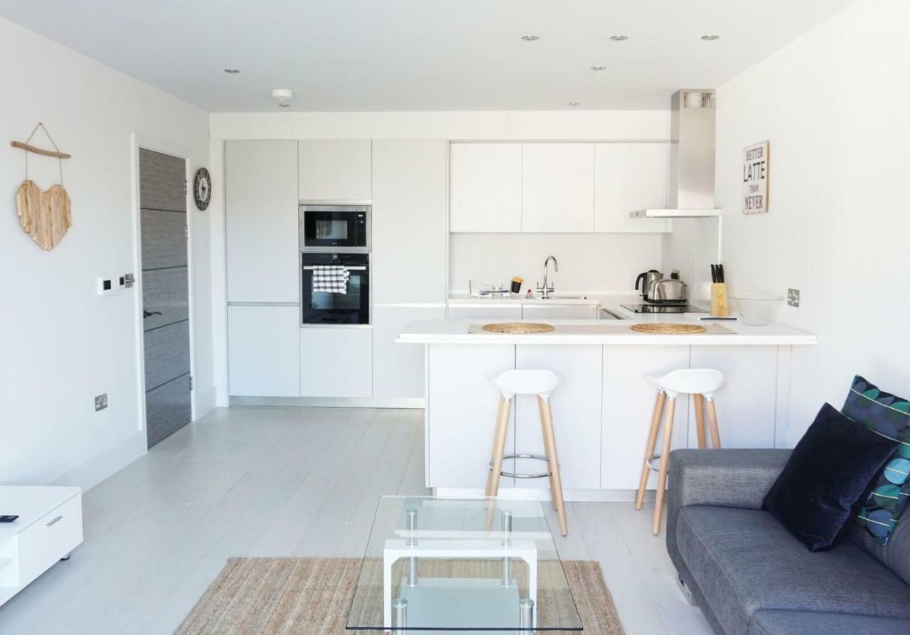 Saltwater Suites At Fistral New Quay Εξωτερικό φωτογραφία