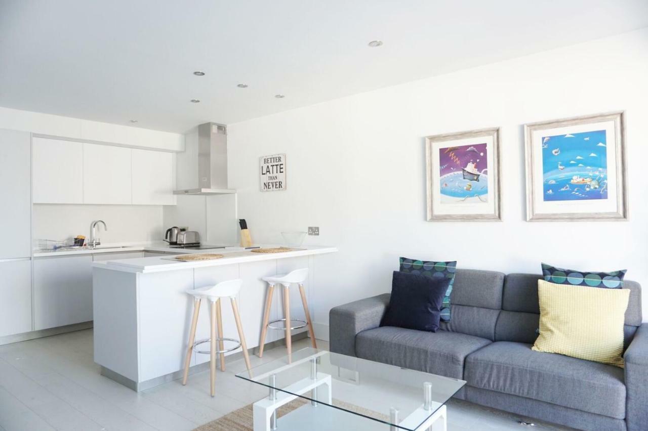 Saltwater Suites At Fistral New Quay Εξωτερικό φωτογραφία